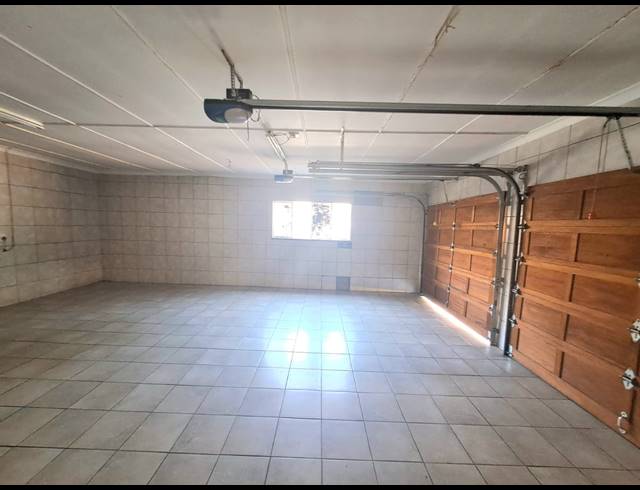 3 BEDROOM HOUSE TO LET IN ARCON PARK